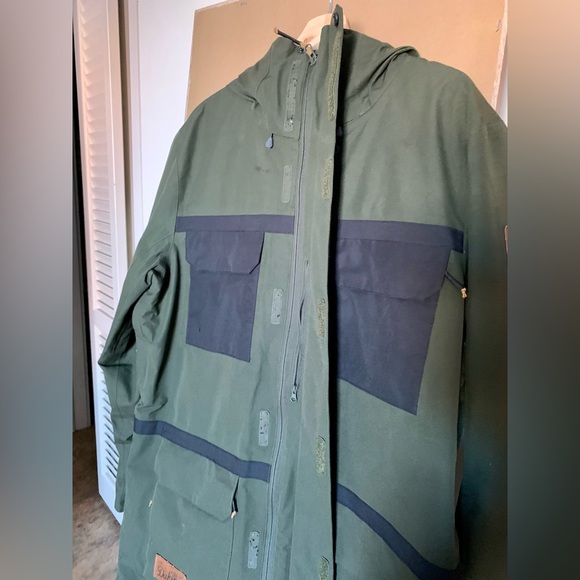 *SOLD* Dakine Parsons Gore-Tex Insulated Jacket - Picture 3 of 15